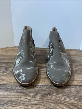 Seychelles Floral Embroidered Leather Ankle Boots Taupe Boho 8.5